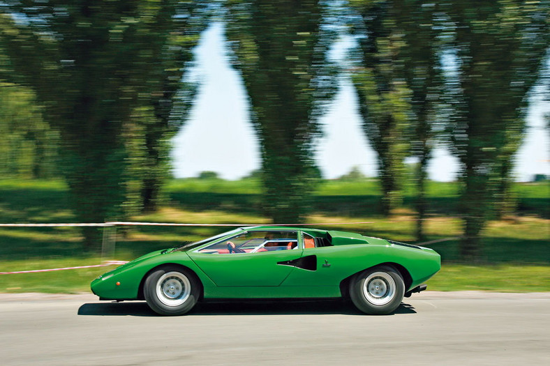 Pierwsze Lamborghini Countach - dzień z zielonym