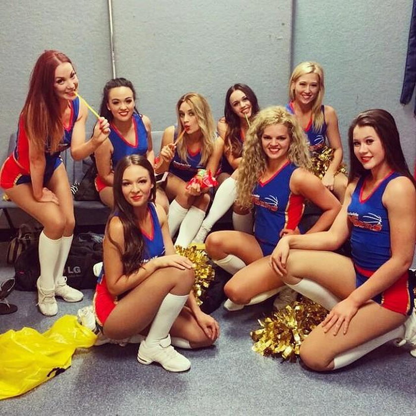 Cheerleaderki Adelaide 36ers stracą pracę? Nie podobają się rodzinom