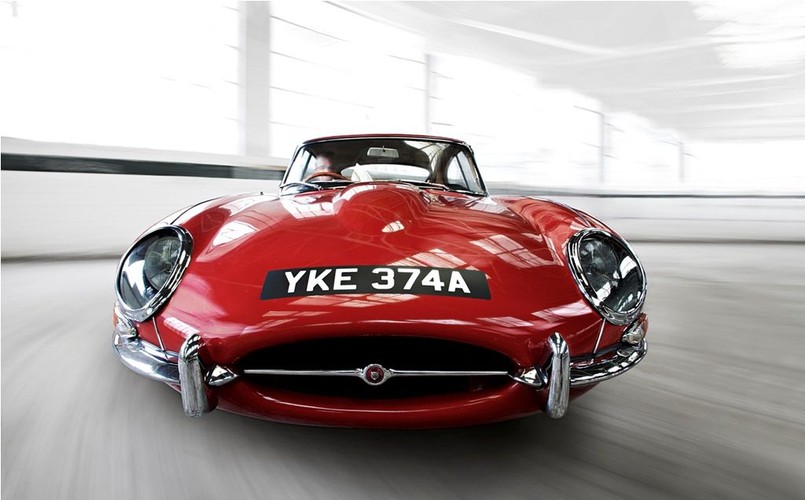 Jaguar E-type coupe