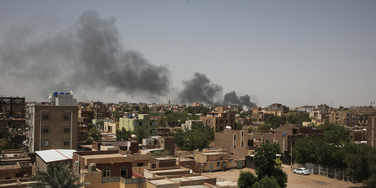 W sobotę w Chartumie doszło do eskalacji napięć między zwalczającymi się frakcjami w dowództwie wojskowym Sudanu.