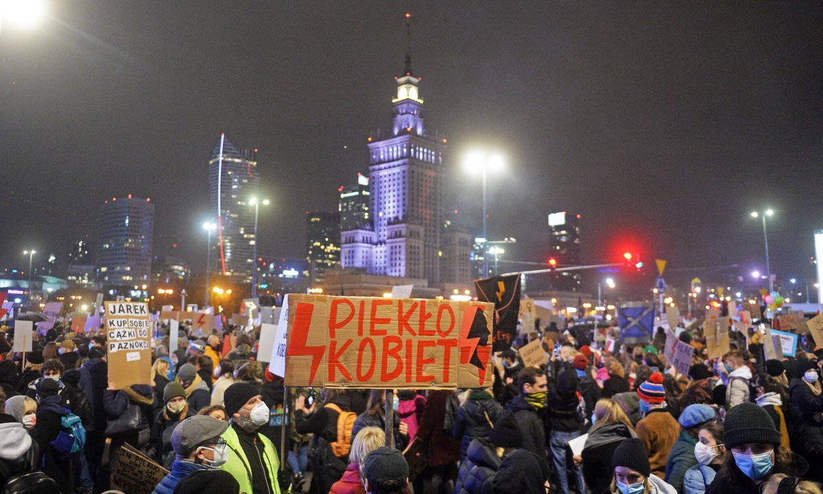 Pięć lat po wyroku TK ws. aborcji. "Robimy coś za państwo"