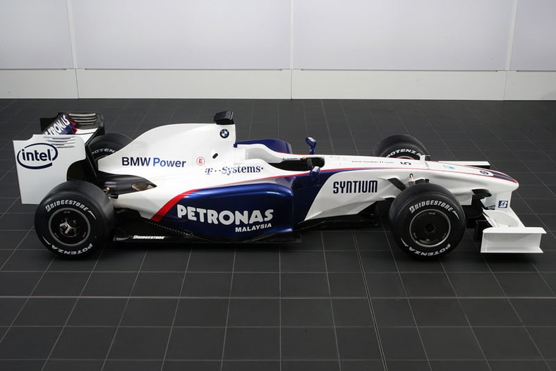 Formuła 1: Robert Kubica sprawdził nowy bolid BMW Sauber - F1.09 ...