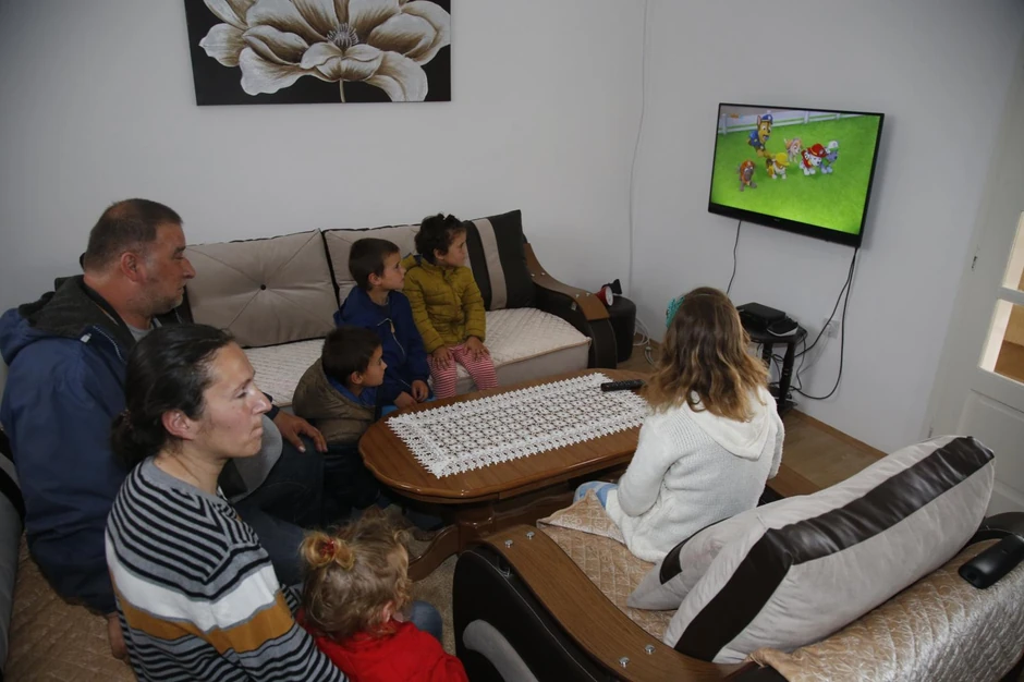 Deca sada mogu čak na tri televizora da gledaju crtaće