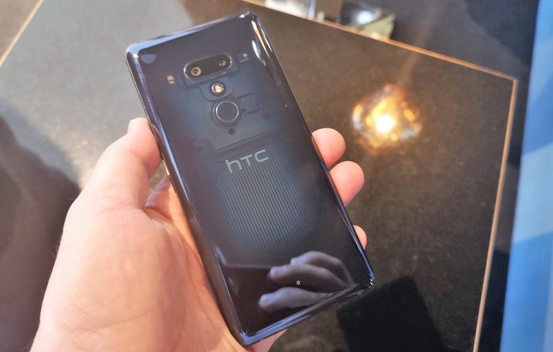 HTC U12+