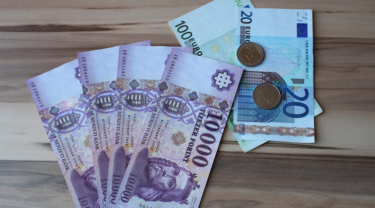 Kikerült a történelmi mélypontból a forint / Illusztráció: pixabay.com