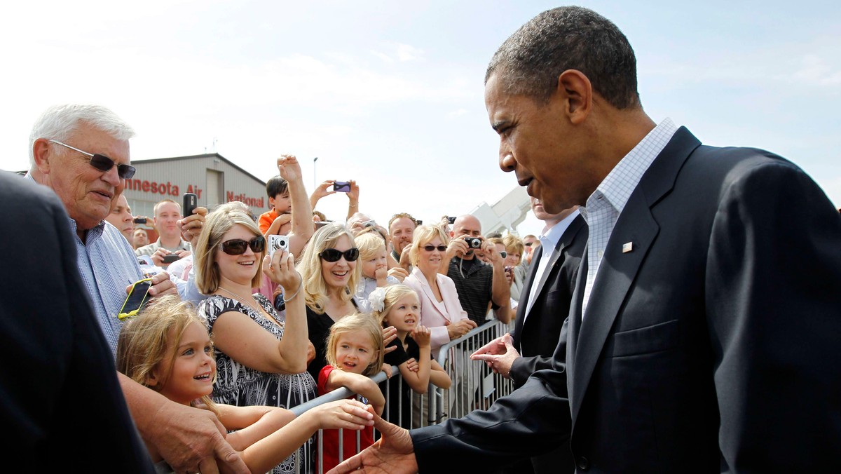 Prezydent Barack Obama rozpoczął czterodniową podróż po stanach Środkowego Zachodu USA, gdzie na spotkaniach z ludźmi zamierza przedstawić swoje plany poprawy sytuacji gospodarczej i zwiększenia liczby miejsc pracy.