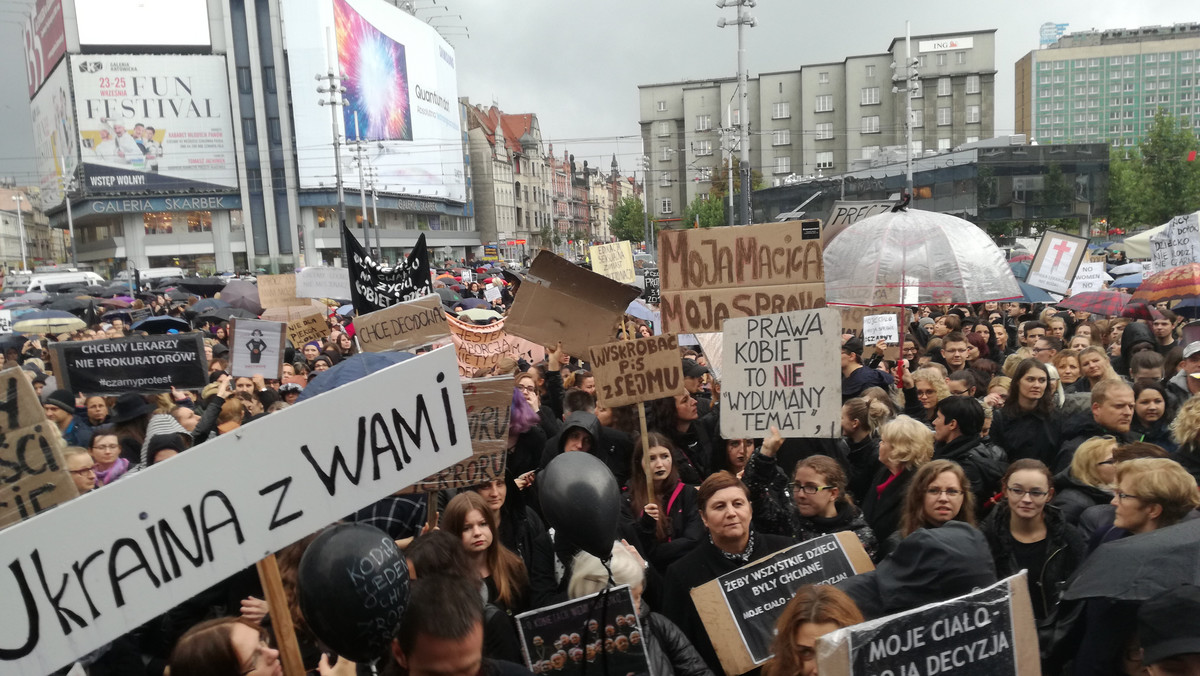 Czarny protest w Katowicach