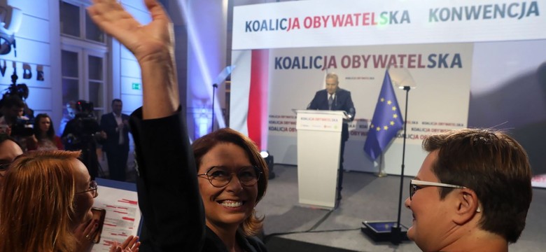 Przywódca zastępczy. Dlaczego tak lubimy oddawać kierowanie państwem w ręce jakiegoś amatora? [FELIETON]