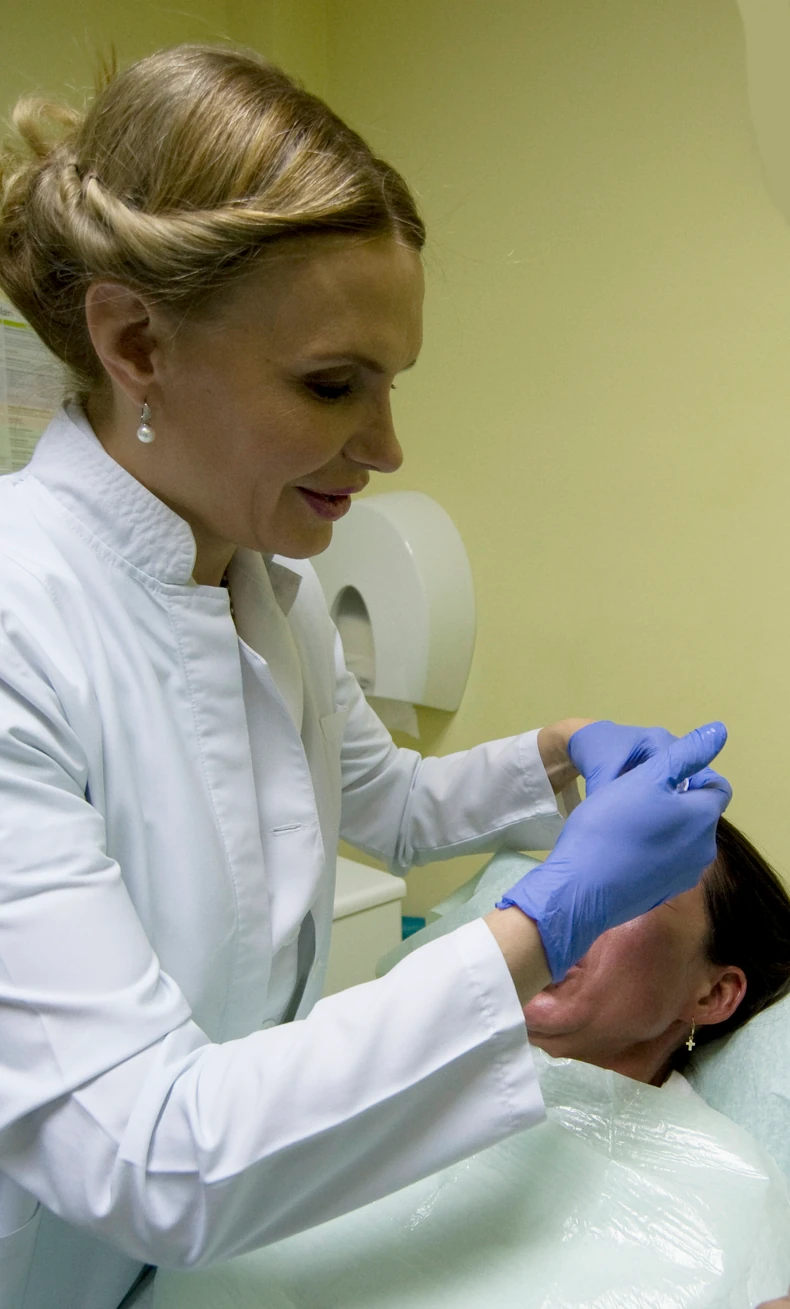 Primat nad hirurškim intervencijama polako prezimaju nehirurške procedure uklanjanja bora i preoblikovanja lica, kaže doktorka Ašanin