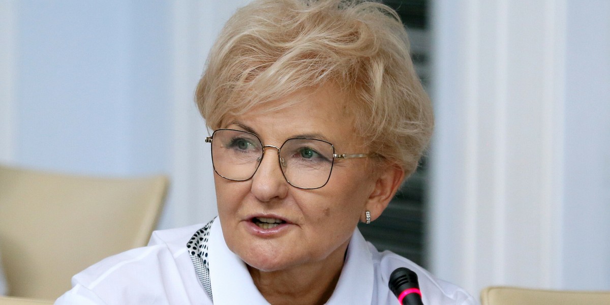 Iwona Michałek poinformowała, że ustawa oddzielająca prawo do ubezpieczenia od statusu osoby bezrobotnej został wpisany do wykazu prac legislacyjnych rządu.