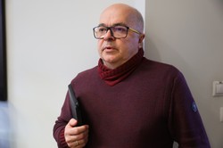 Tomasz Zimoch nie jest już posłem Polski 2050. Przez działania Hołowni