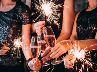 Niech żyje bal! Hotele i restauracje szykują się na pierwsze święta i sylwestra bez obostrzeń