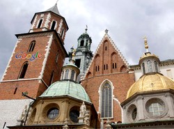 Google wprowadza się na Wawel!