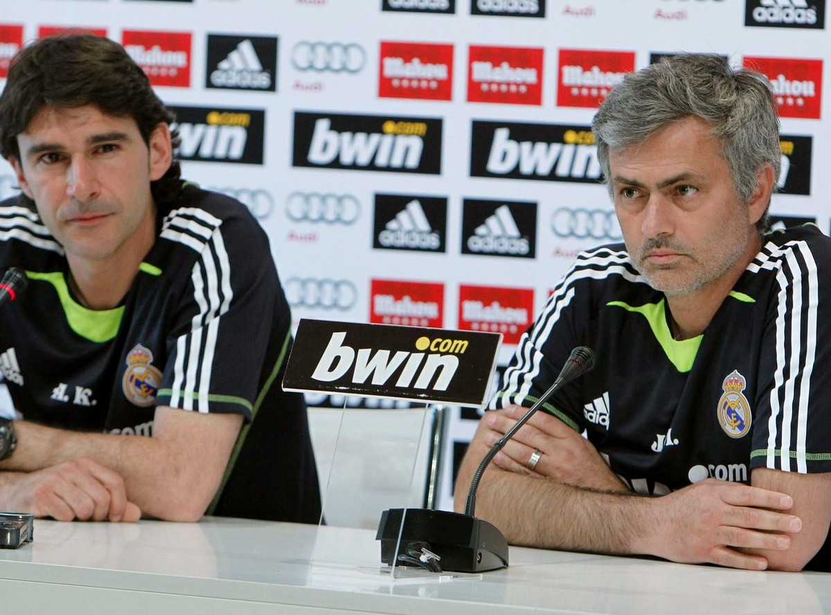 Mourinho ma dość gry z Barcą w dziesiątkę