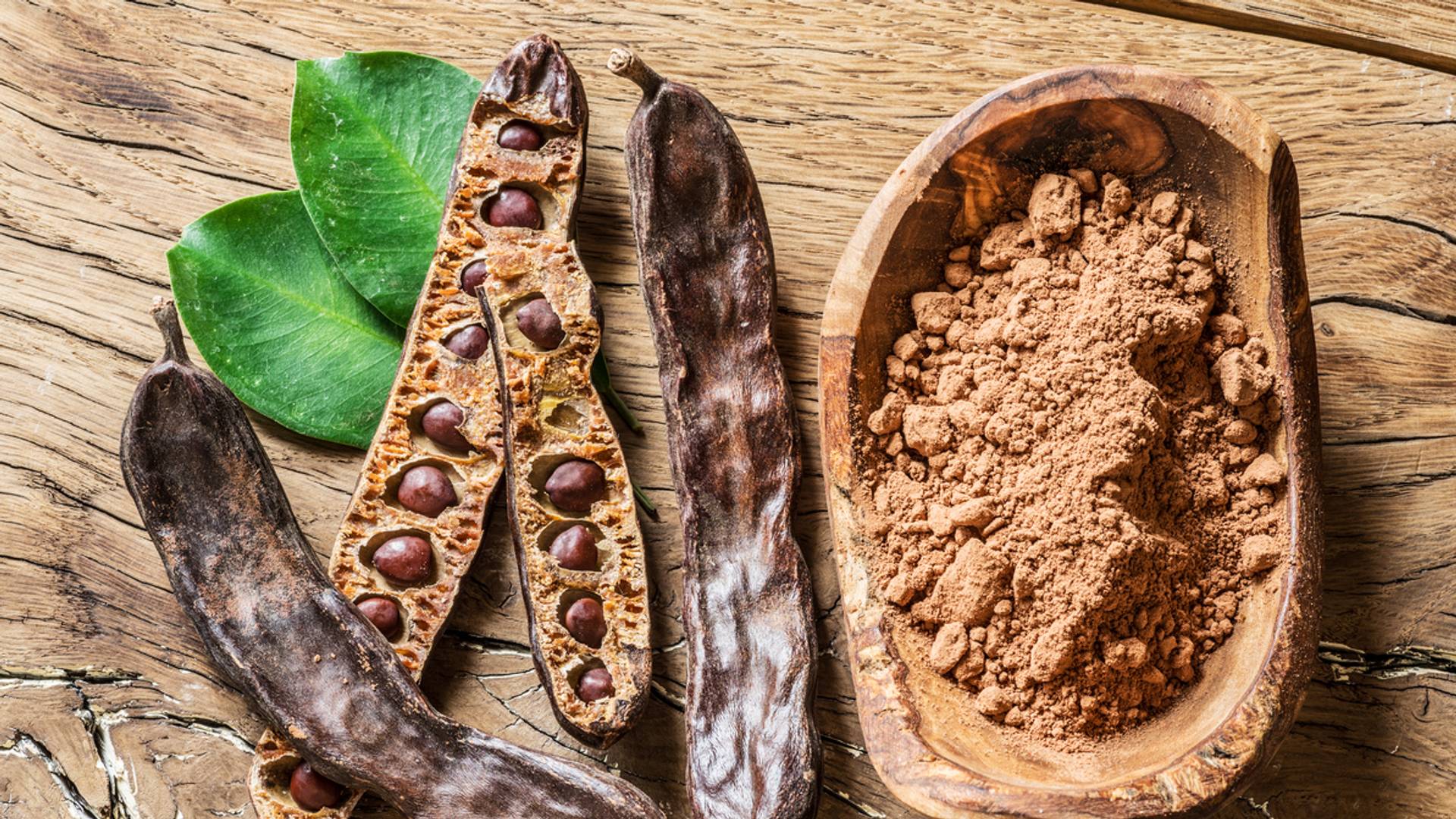 Karob co to jest? Jak używać? Właściwości + jak jeść Ofeminin