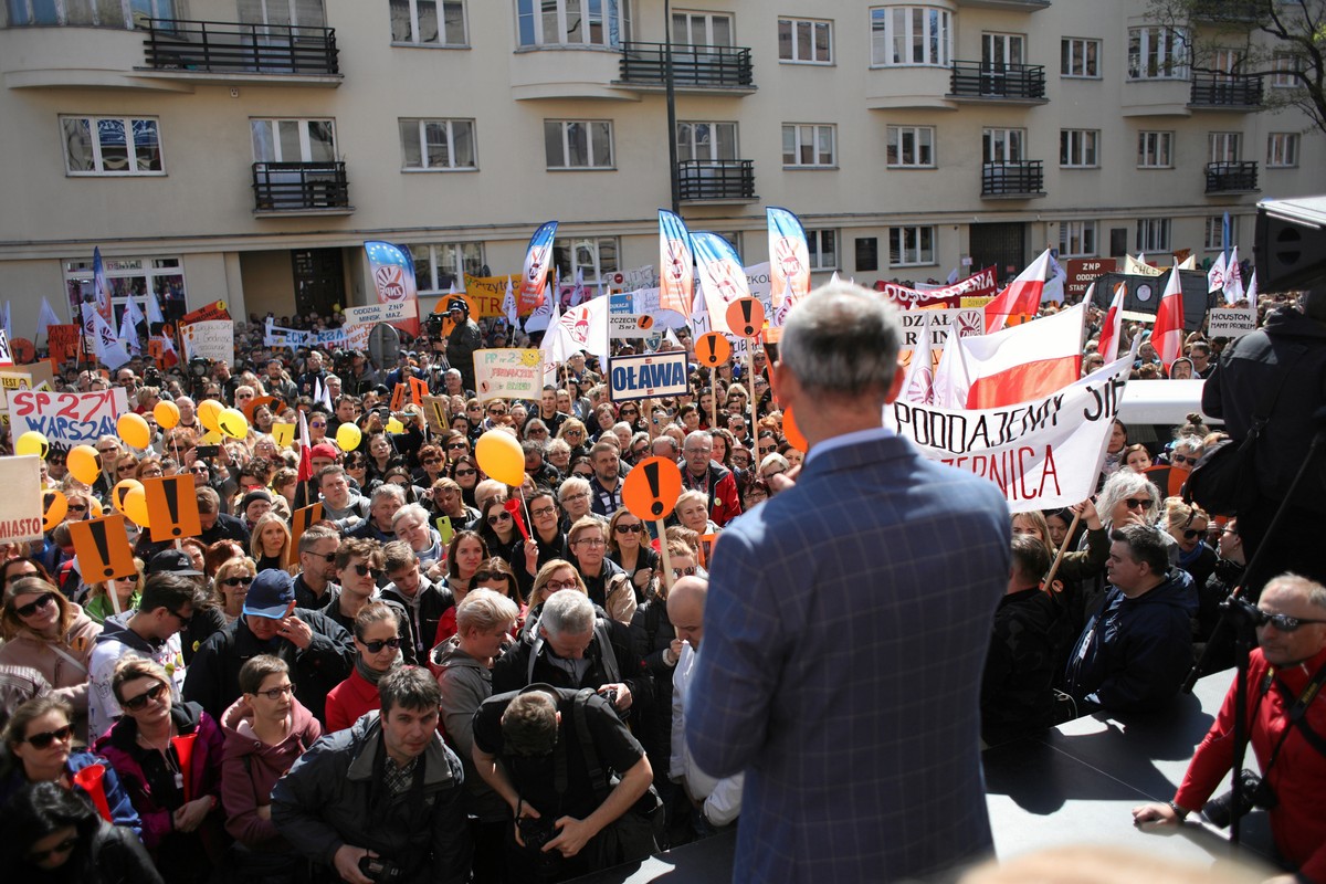 Szykuje się wielki protest nauczycieli. "Żaden postulat, nie został w pełni zrealizowany"