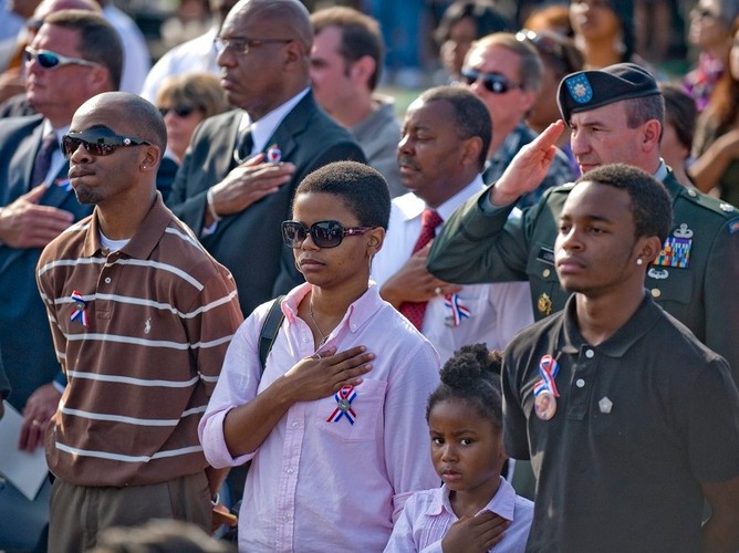 Amerykanie oddają hołd ofiarom