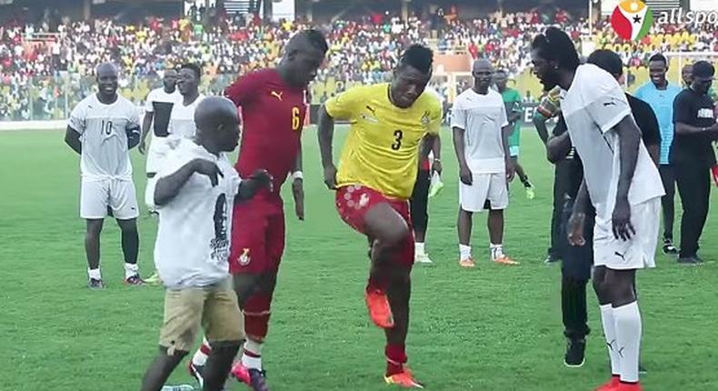 Asamoah Gyan, Gasmilla and Afriyie Acquah dance to Telemo