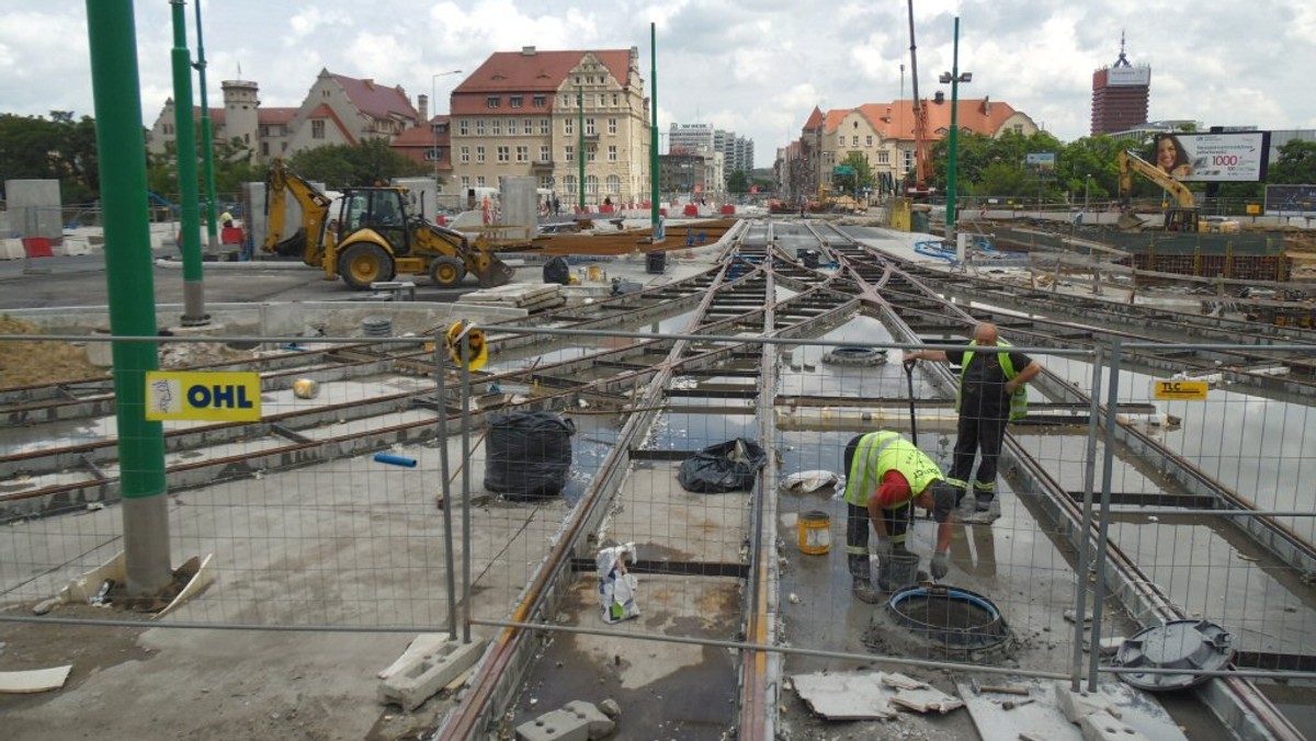 Katarzyna Górecka została dzisiaj odwołana ze stanowiska prezesa zarządu Poznańskich Inwestycji Miejskich. Powodem tej decyzji jest duże ryzyko opóźnień w realizacji kluczowych inwestycji dla mieszkańców Poznania.