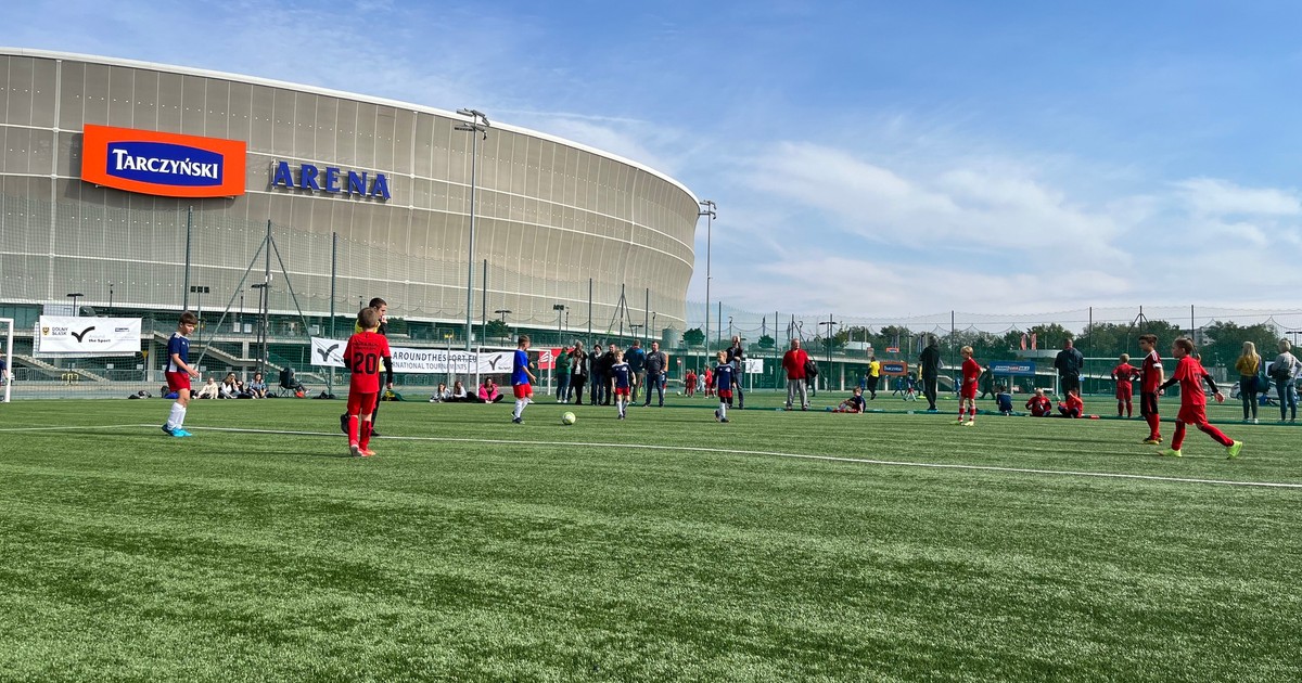 Lipiec na stadionie, czyli bezpłatne boiska!