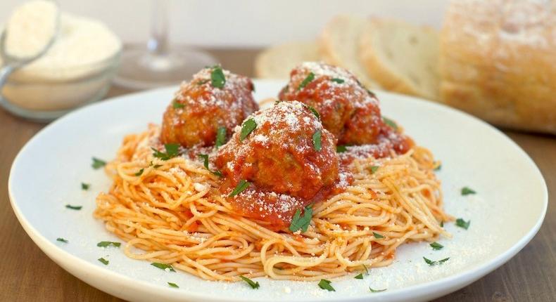 Spaghetti with meatballs