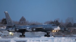 Mocarstwa eskalują kampanię strachu. Bombowce symulowały atak