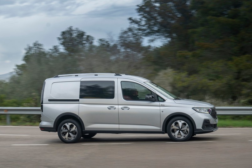 Ford Transit Connect PHEV