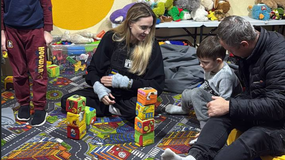 Angelina Jolie negocjuje z ukraińskim WKU? Niecodzienna wizyta aktorki!