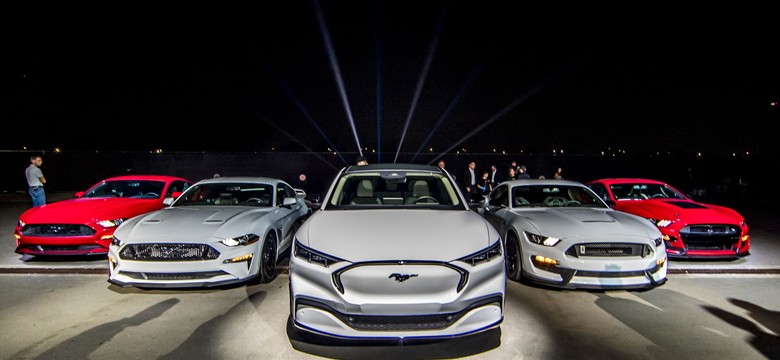 Ford Mustang Mach-E ujawniony. To nowy elektryczny SUV z ogromnym zasięgiem