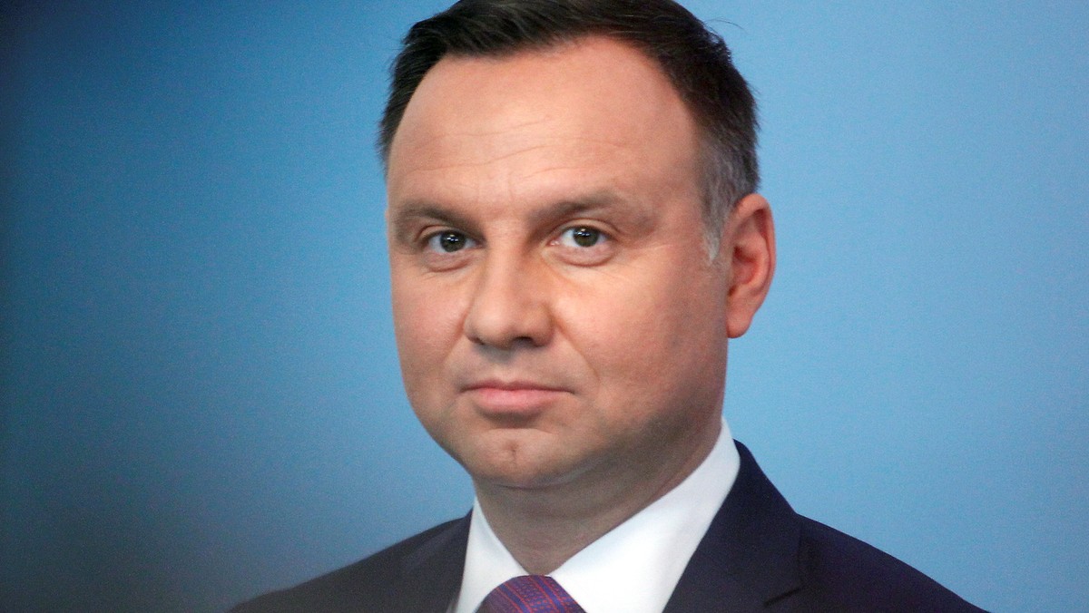 Prezydent Andrzej Duda rozmawiał dziś telefonicznie z prezydentem Izraela. Reuven Riwlin zaprosił prezydenta Dudę do złożenia oficjalnej wizyty w Izraelu.