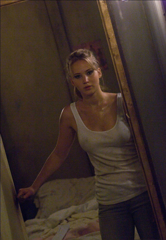 Jennifer Lawrence jako Elissa w filmie "Dom na końcu ulicy" (2012)
