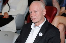 Boni zmienia zdanie. Jednak pozwie Korwin-Mikkego