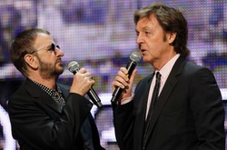 Żyjący Beatlesi znowu razem. Rocznicowa reaktywacja?