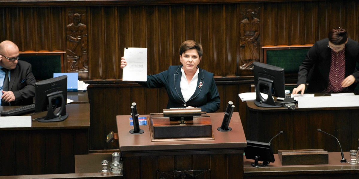 Premier Beata Szydło podczas debaty nt. obniżenia wieku emerytalnego