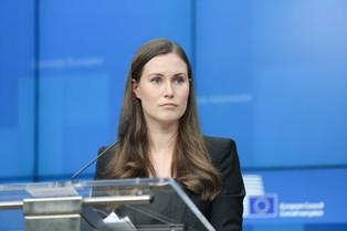 Finowie tracą tysiące euro. Oszuści wykorzystali wizerunek premier Marin