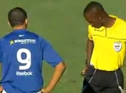 Wyleciał z boiska chwilę po pierwszym gwizdku