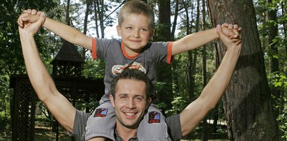 Jako mały chłopiec wcielał się w rolę Krzysia Ziobera w „M jak miłość”. Jak dziś wygląda Wojciech Traczyński?