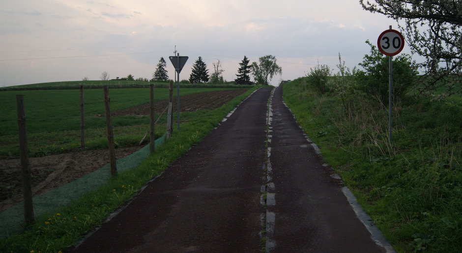 Gumowa droga w Kisielicach - fot. Mikołaj Podolski