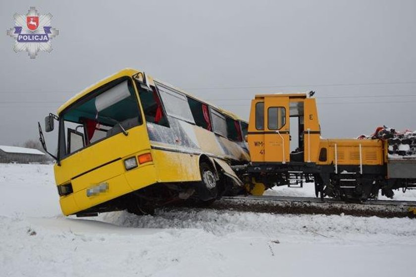 Zderzenia autobusu z drezyną