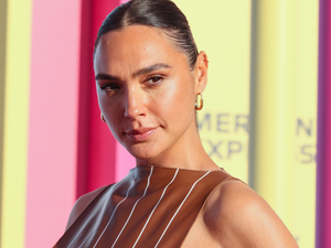 A legnagyobb titokban lett anyuka Gal Gadot, édes fotóval jelentette be negyedik kislánya érkezését