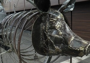 Držač za bicikle u Čačku koji je nasmejao Srbiju