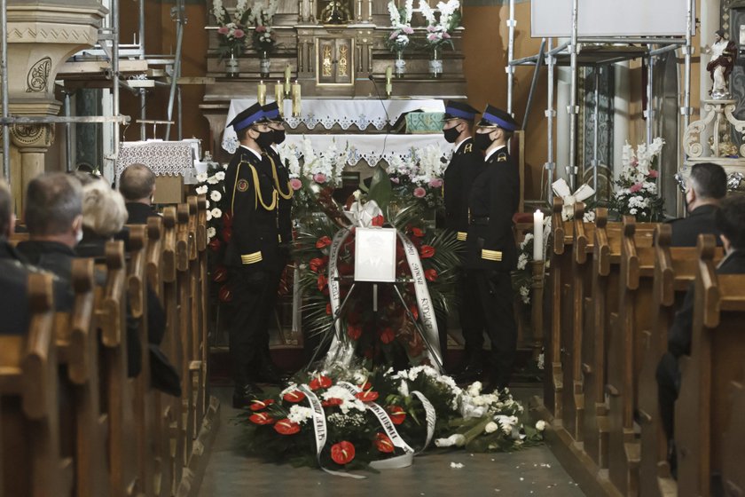 Prokuratura stawia zarzuty w sprawie śmierci Maćka Aleksiuka