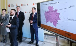 'Jedna wielka wydmuszka' Konsultacje społeczne ws. metropolii warszawskiej w ogniu krytyki