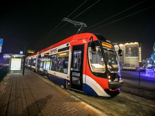 Przejazd tramwajem Newagu Nevelo poruszającym się w trybie sterowania autonomicznego 