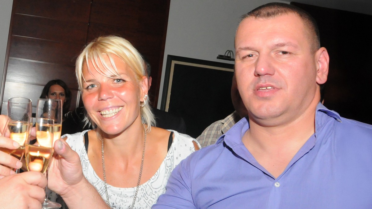 MUŽ TATJANE JEČMENICE U INDUKOVANOJ KOMI Darko Jevtić ima povredu grudnog koša, bore mu se za život Kép