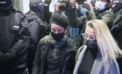 Sąd skazał fotoreporterkę "GW" za naruszenie nietykalności cielesnej policjanta