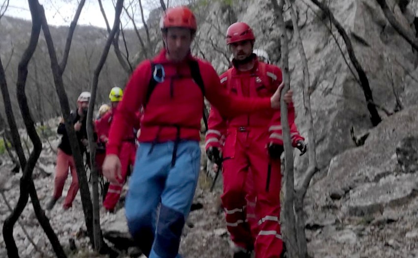 Pre odlaska na planinarenje potrebno je imazi memorisan broj Gorske službe spasavanja
