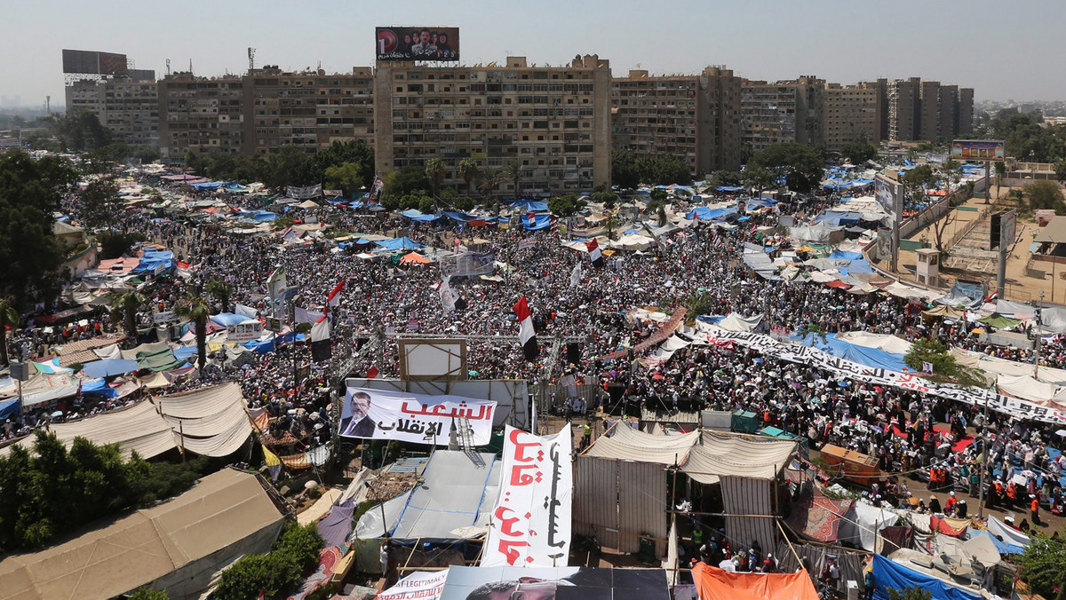 Do starć między zwolennikami i przeciwnikami obalonego na początku lipca przez armię prezydenta Egiptu Mohammeda Mursiego doszło w dzielnicy Szubra na północy Kairu - poinformowali świadkowie zajść i przedstawiciele sił bezpieczeństwa.