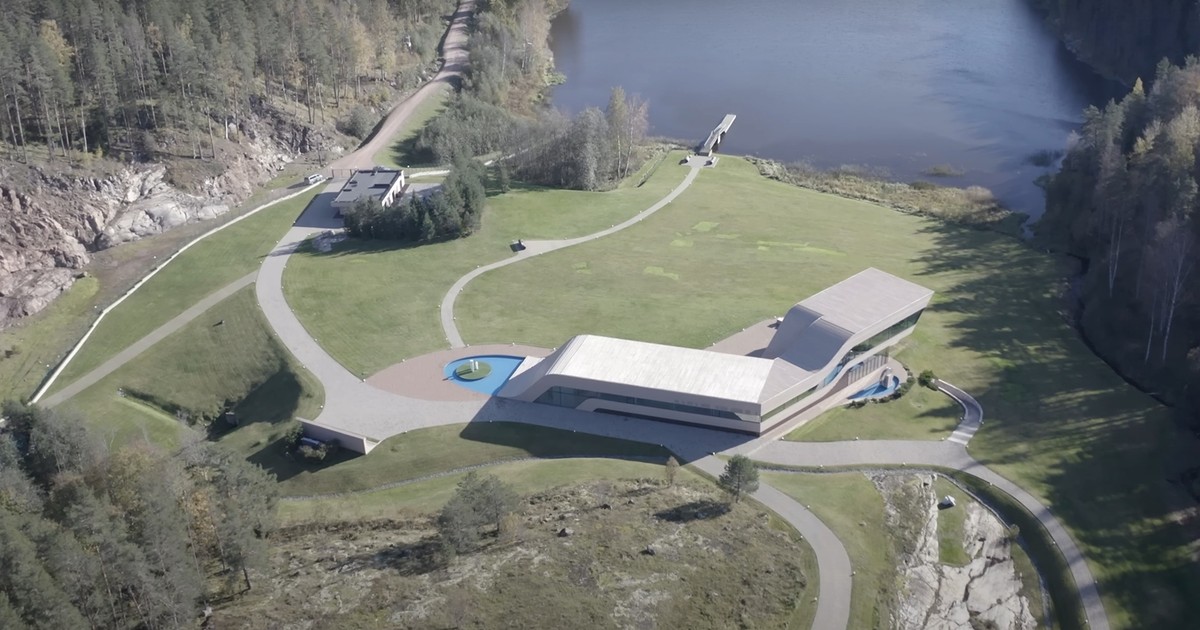 Tak wygląda tajna dacza Władimira Putina? Do dyspozycji wodospad i przystań dla jachtów