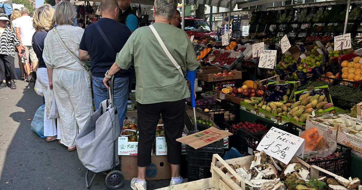 Zobaczyła grzyby na włoskim bazarze. "Specjalnie tak fikuśnie wszystko wystawili"
